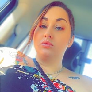 Meet your Posher, Mae